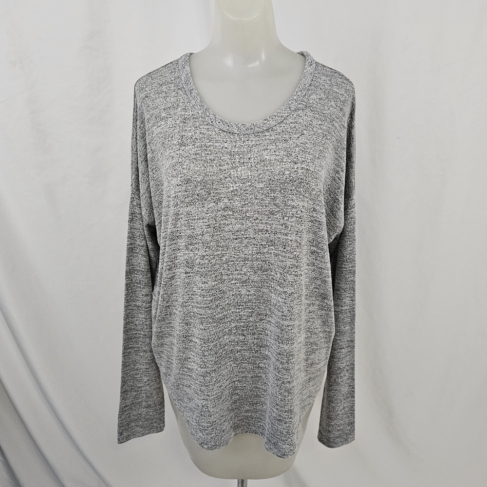 Rag & Bone Women's Tee Heather Light Gray Long Sleeve Crewneck Curved Hem Medium